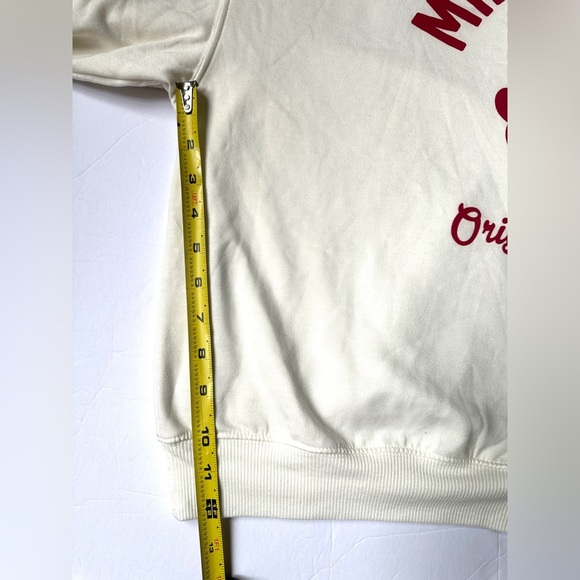 Disney White Crewneck Sweater Women’s Sz 2X with Minnie Mouse Design - Picture 11 of 12